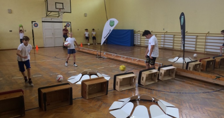 Footgolf játékbemutató a Lakiteleki Eötvös Lóránd Általános Iskola és Alapfokú Művészeti Iskolában